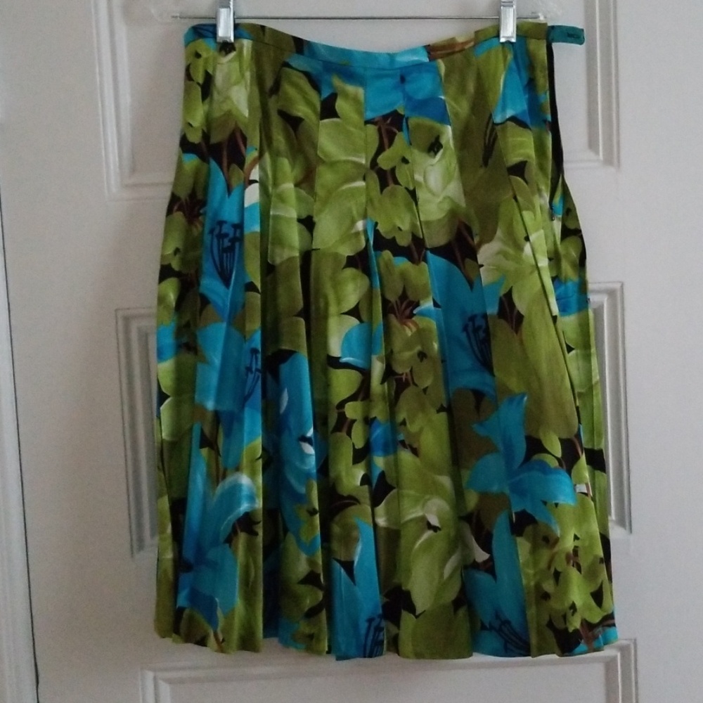 Lovely floral skirt